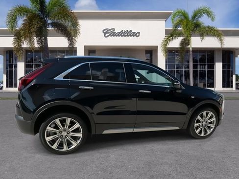 Certified 2023 Cadillac XT4 Premium Luxury FWD image 15