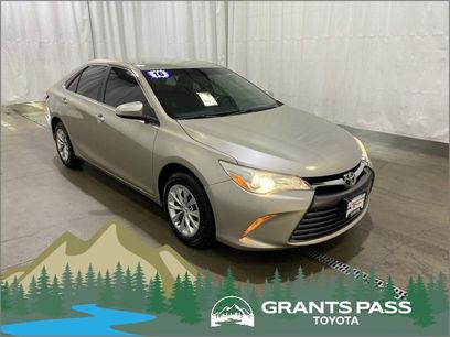 Used 2016 Toyota Camry LE