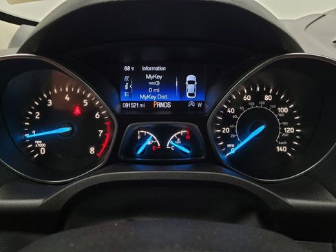Used 2019 Ford Escape SE FWD image 23
