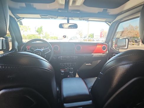 Used 2021 Jeep Wrangler Unlimited Rubicon image 9