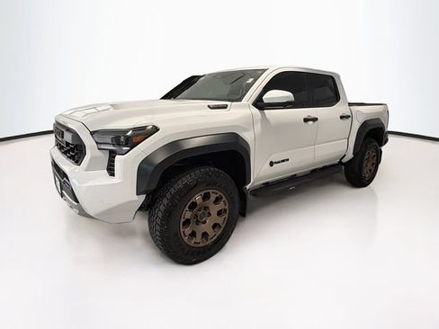 Certified 2025 Toyota Tacoma 4x4 Double Cab Hybrid image 3