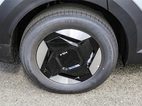 New 2024 Kia EV9 Wind image 11