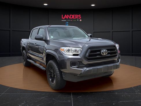 Used 2022 Toyota Tacoma SR w/ SR Convenience Package RWD image 2