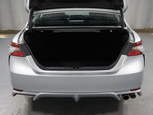 Used 2023 Toyota Camry SE image 32