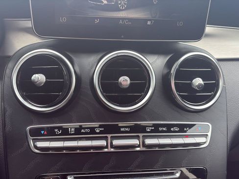 Used 2019 Mercedes-Benz GLC 300 4MATIC Coupe w/ Multimedia Package image 33