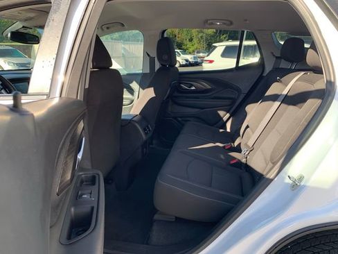 Used 2024 GMC Terrain SLE image 14