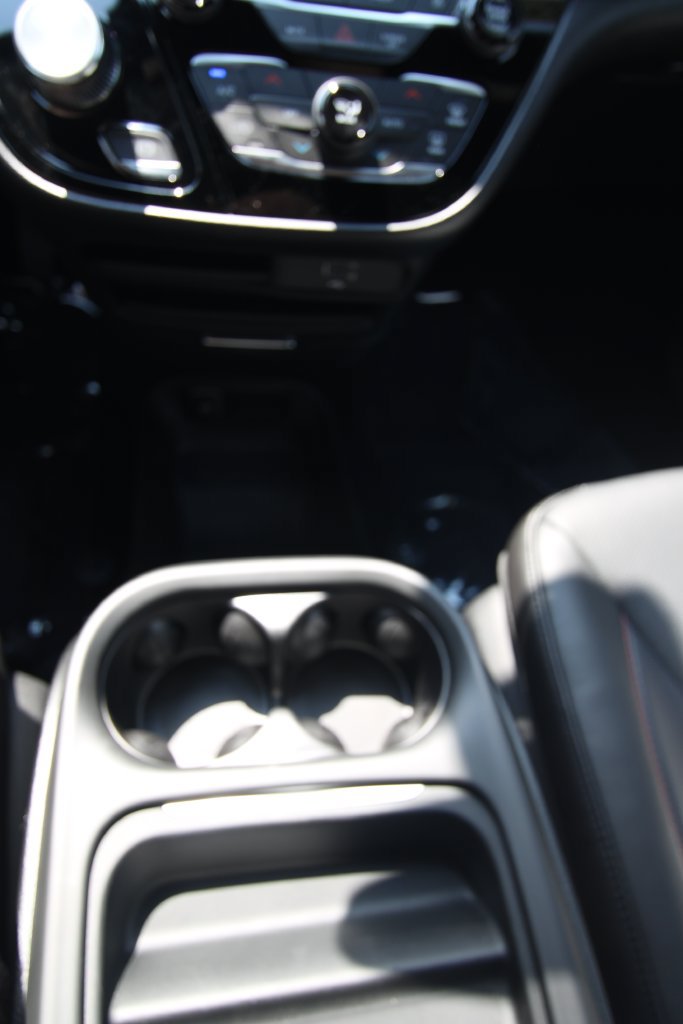 New 2027 Chrysler Pacifica Select AWD/4WD image 26