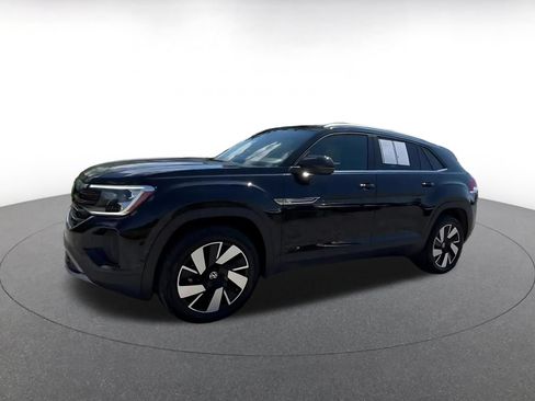 Used 2026 Volkswagen Atlas Cross Sport SE FWD image 8