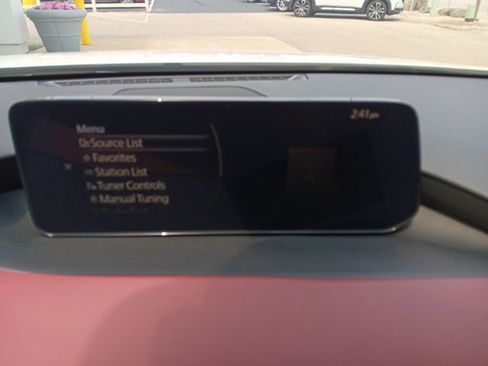 Certified 2025 MAZDA MAZDA3 Hatchback w/Premium Plus Pkg image 28