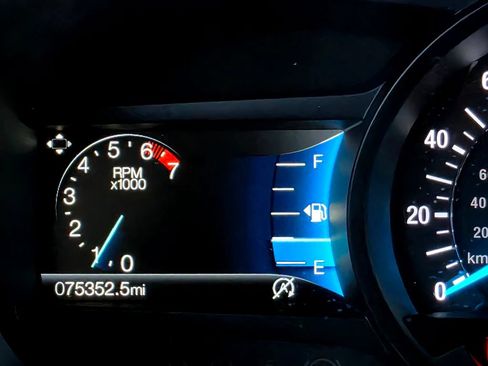 Used 2022 Ford Edge Titanium AWD/4WD image 32