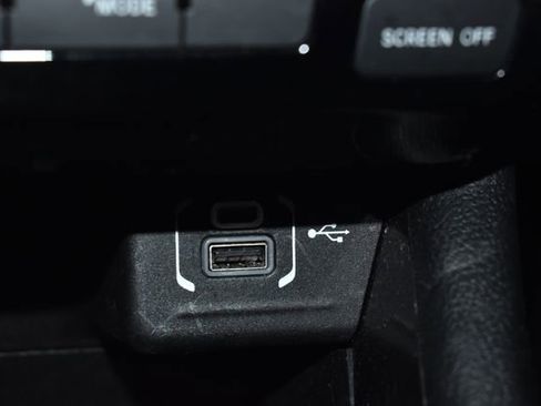 Used 2024 Jeep Compass Latitude image 24