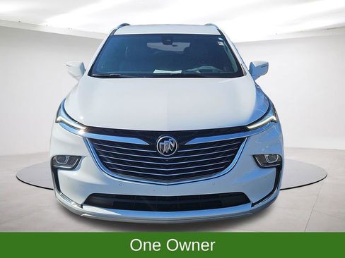 Used 2024 Buick Enclave Premium image 2