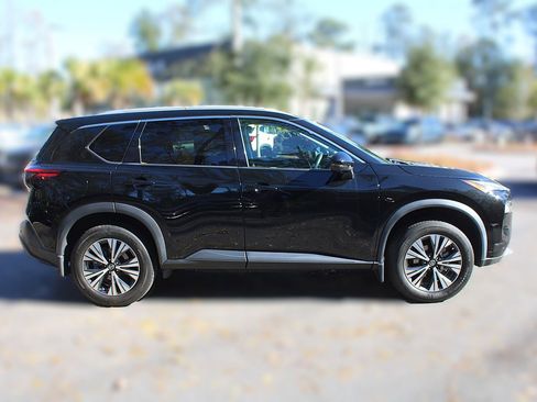 Used 2021 Nissan Rogue SV w/ Premium Package image 15