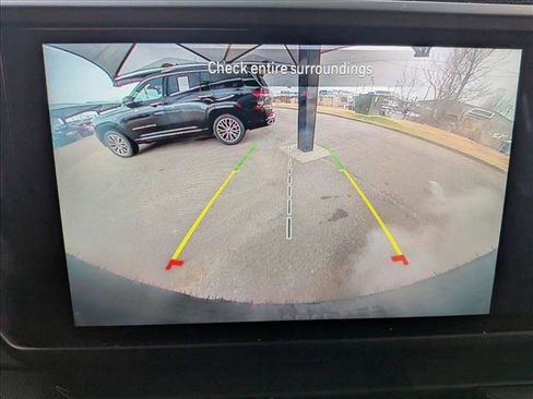 Used 2024 Jeep Wrangler Willys image 13