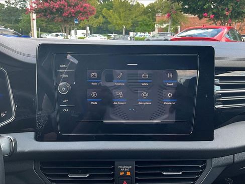 Used 2025 Volkswagen Jetta S FWD image 23