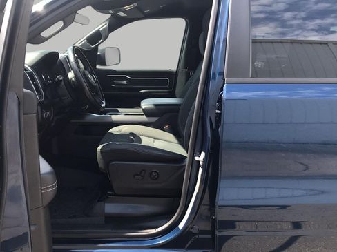 Used 2019 RAM 1500 Big Horn AWD/4WD image 10