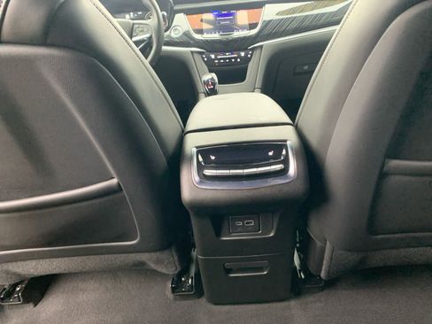 Certified 2025 Cadillac XT6 Premium Luxury image 34