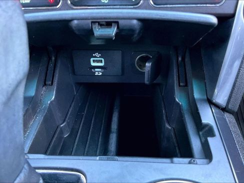 Used 2016 Ford Explorer Limited w/ Equipment Group 301A image 24