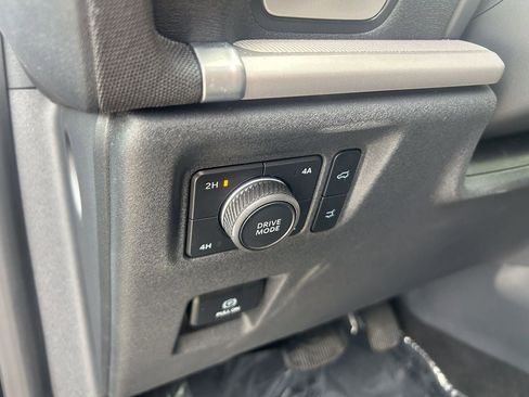 Certified 2025 Ford Expedition Max Active AWD/4WD image 11