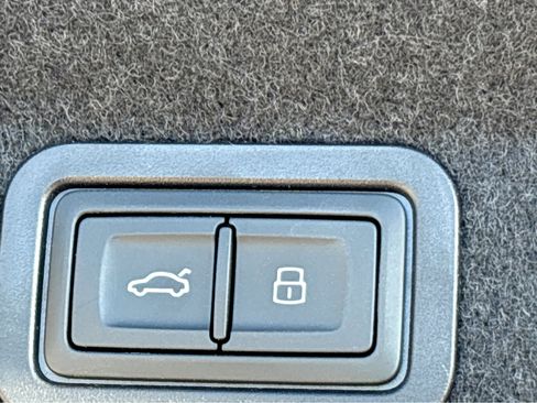 Used 2023 Audi A6 Premium Plus image 20