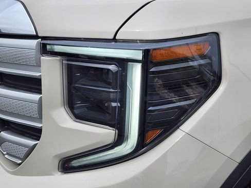 New 2026 GMC Sierra 1500 SLE AWD/4WD image 6