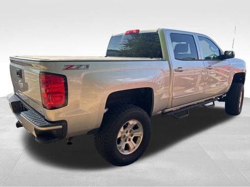 Used 2017 Chevrolet Silverado 1500 LT w/ All Star Edition AWD/4WD image 8