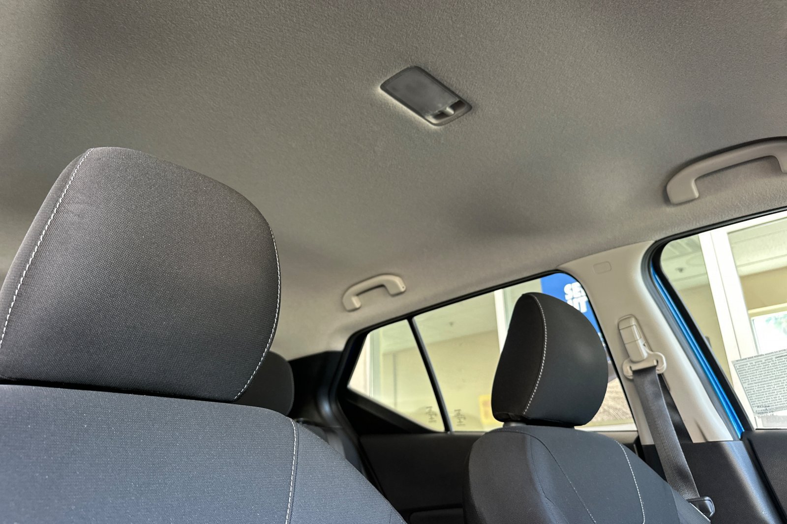 Used 2021 Nissan Kicks SV FWD image 17