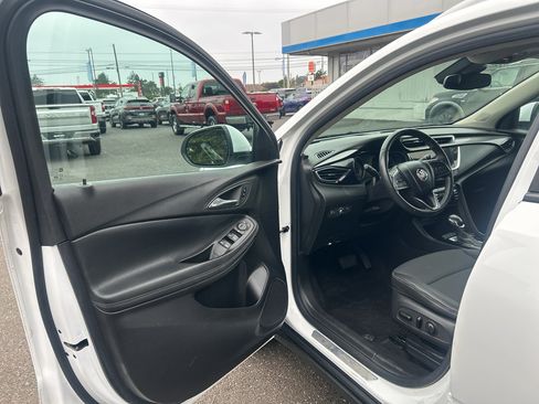 Used 2022 Buick Encore GX Select w/ Safety Package II AWD/4WD image 12