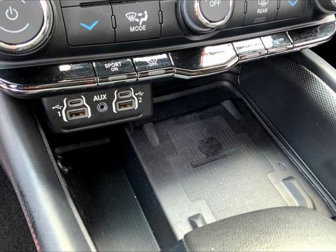 Used 2023 Dodge Durango R/T image 31