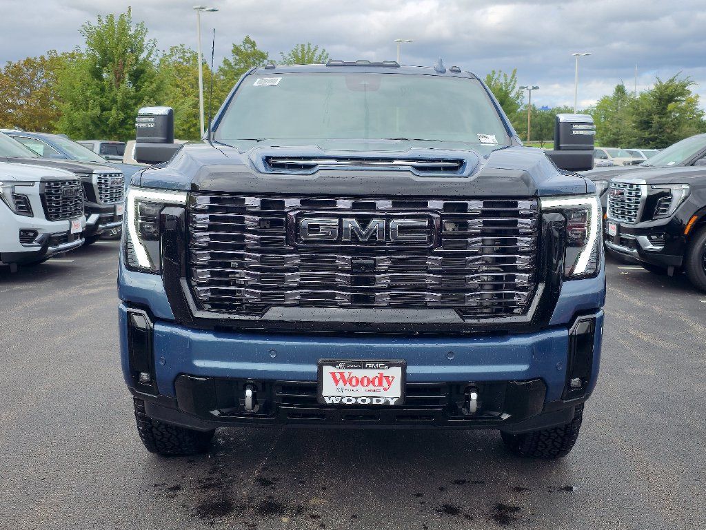 New 2026 GMC Sierra 2500 Denali Ultimate AWD/4WD image 4