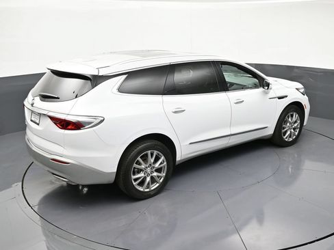 Used 2023 Buick Enclave Essence w/ Experience Buick Package AWD/4WD image 22