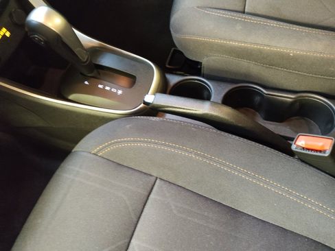 Used 2020 Chevrolet Trax LT image 26