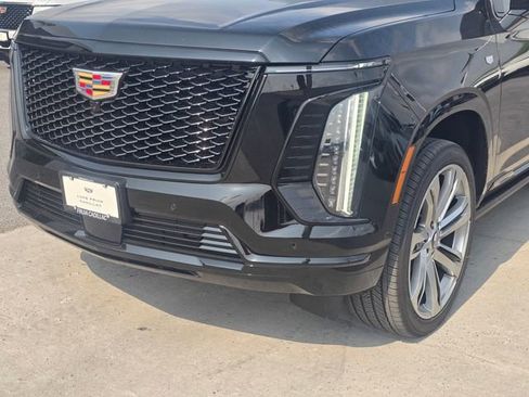 New 2026 Cadillac Escalade Sport AWD/4WD image 10