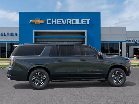 New 2026 Chevrolet Suburban Z71 w/ Comfort Package AWD/4WD image 5