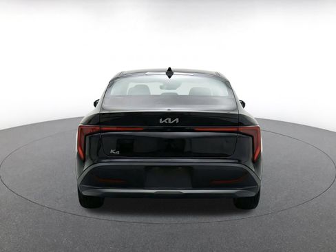 Used 2025 Kia K4 FWD image 8