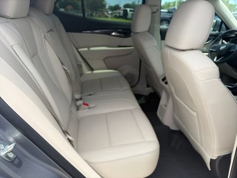 Used 2021 Buick Envision Essence w/ Technology Package I FWD image 13