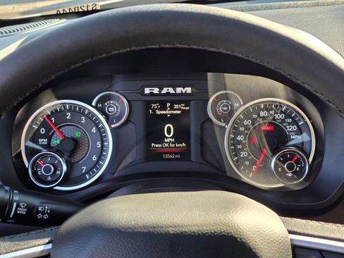 Used 2025 RAM 1500 Big Horn image 24