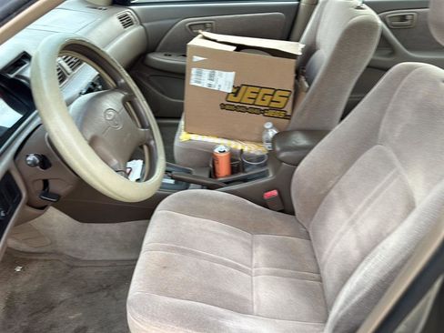 Used 1999 Toyota Camry XLE image 3