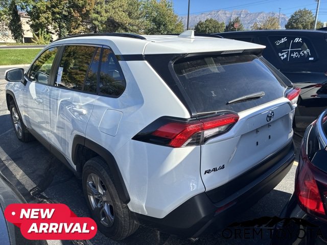 Used 2025 Toyota RAV4 LE AWD/4WD image 9