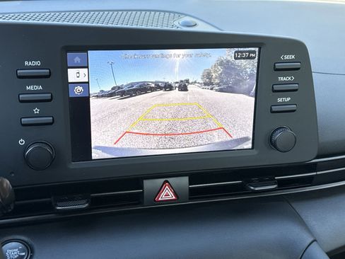 Certified 2025 Hyundai Elantra Sport image 23