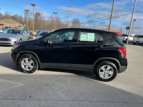 Used 2020 Chevrolet Trax LS image 4
