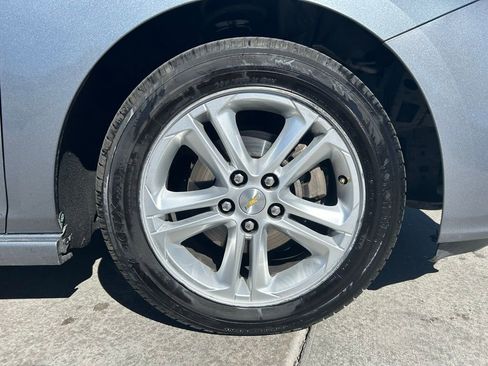 Used 2018 Chevrolet Cruze LT w/ Convenience Package image 32