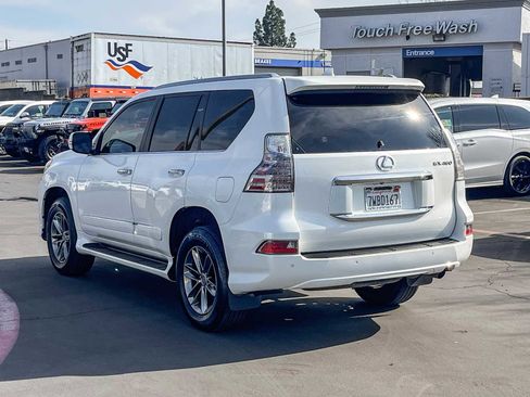 Used 2016 Lexus GX 460 w/ Premium Package image 2