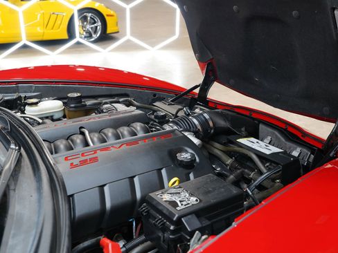 Used 2006 Chevrolet Corvette Convertible w/ Preferred Equipment Group image 31