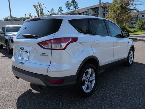 Used 2015 Ford Escape SE FWD image 6