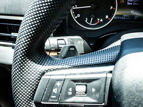 Used 2024 Mitsubishi Outlander SE AWD/4WD image 21