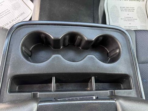 Used 2018 Chevrolet Silverado 1500 LT image 19