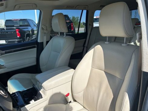 Used 2021 Lexus GX 460 Luxury w/ Accessory Package AWD/4WD image 21