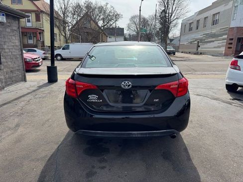 Used 2018 Toyota Corolla SE image 5