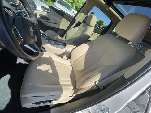 Used 2024 Acura RDX SH-AWD image 14